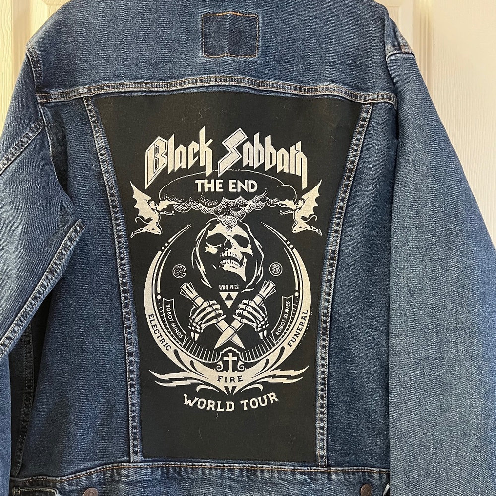 Black Sabbath Mens denim Jacket size XL (Ozzy)